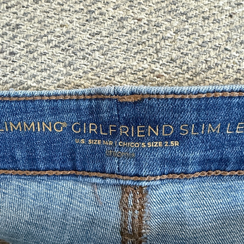 Chico’s So Slimming Girlfriend Slim Leg Ankle Floral Jeans - Picture 12 of 15